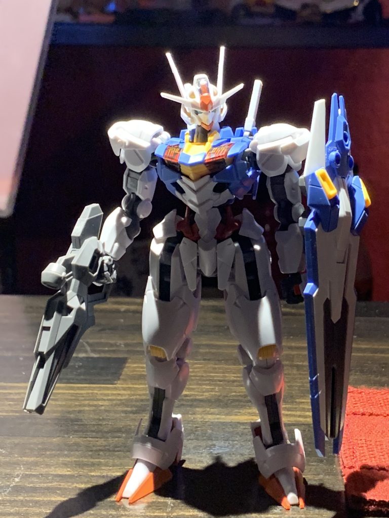 未塗装でもかなりいい具合に完成すると思います。黄色パーツの成型色がちゃちいくらいでしょうか?