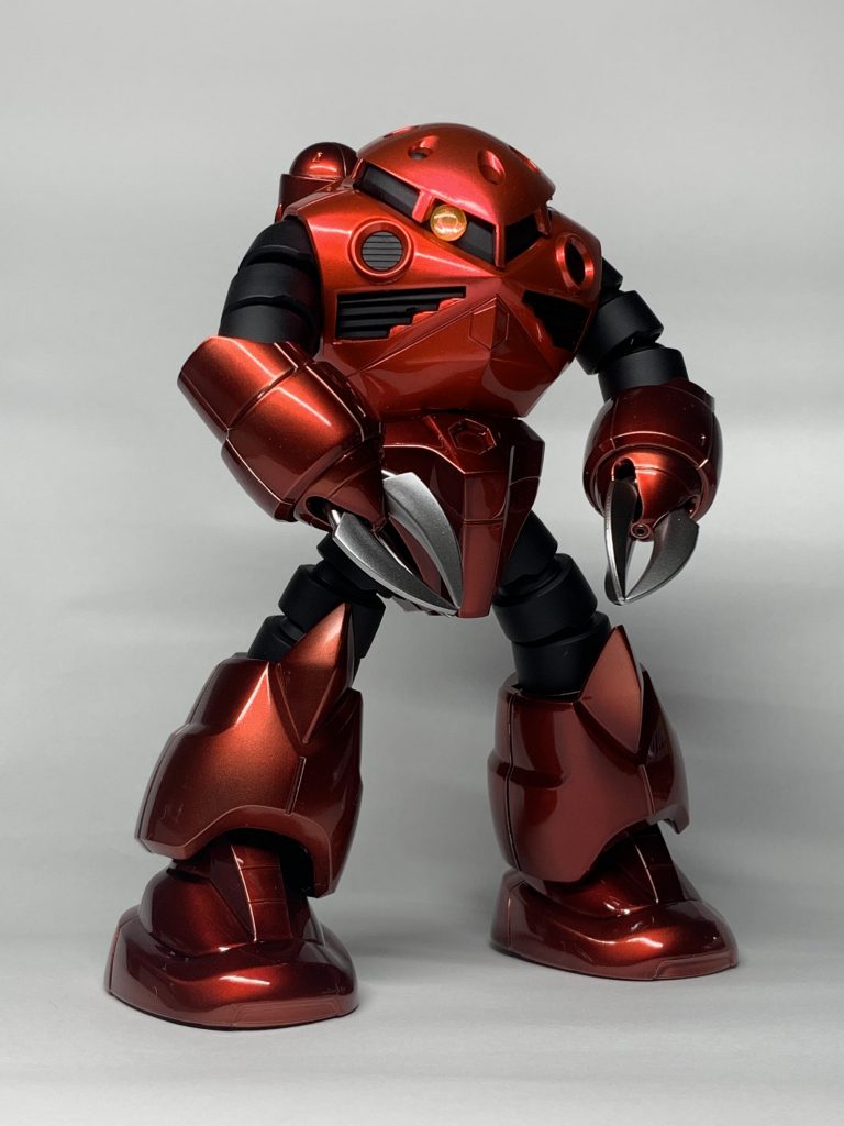 下地はEXシルバー上半身はクリアルージュ腕、下半身はデープクリアレッドで色分けしています上半身部分はもっと明るい赤色をしています