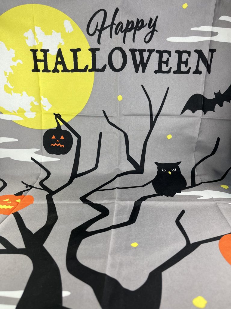 壁紙も100均です。