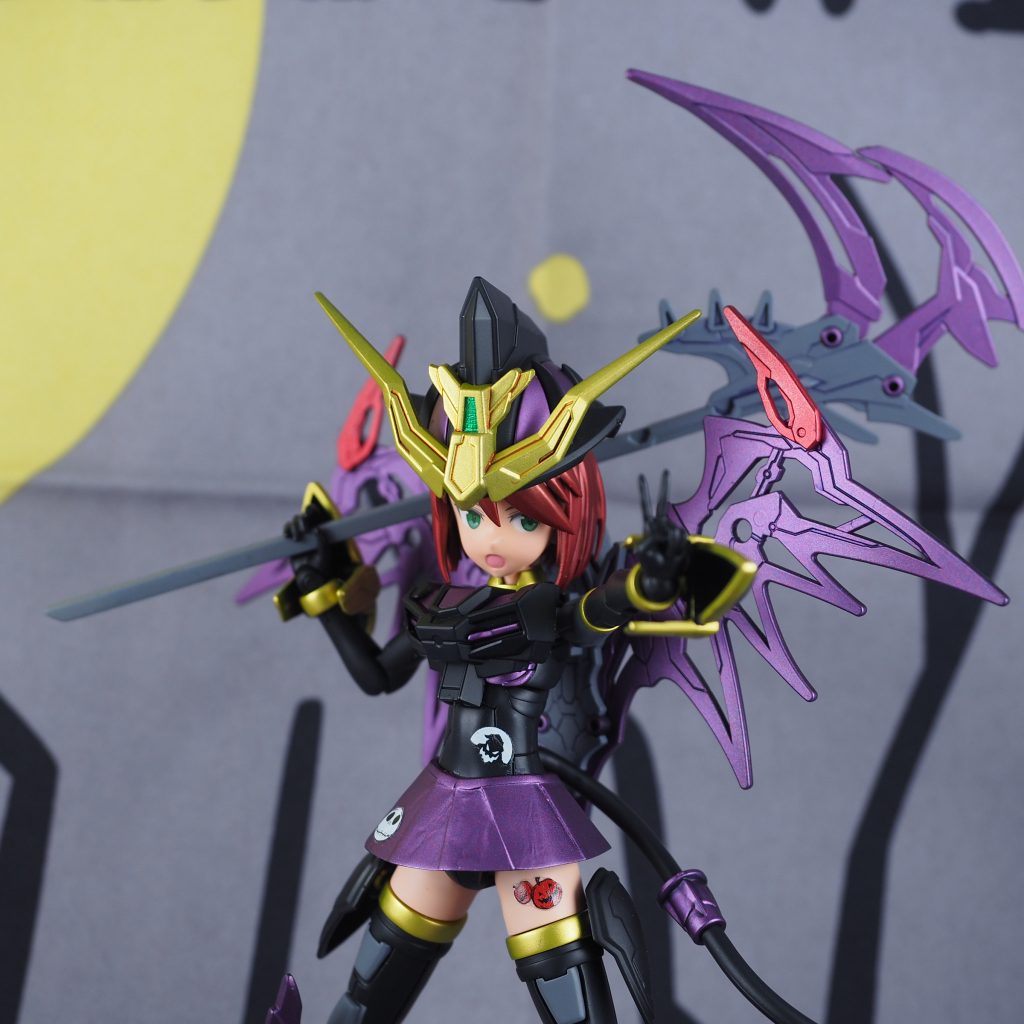 頭部はハットのような感じが出てよかったです。内側をかなり削り込んで頭部をはめ込みできるよう加工しました。