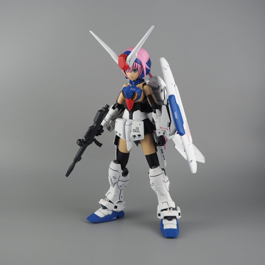 ステイメンガールビームライフル、シールド、サーベルを作成しています