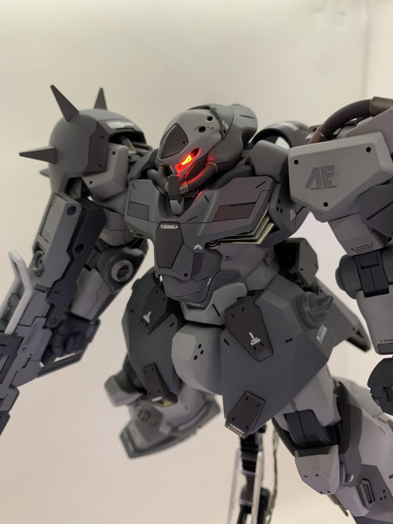 ベタですがLEDを仕込みました