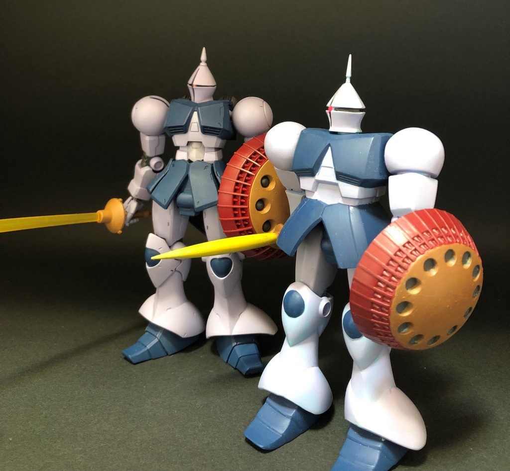 同じカラーを使用して旧キットもちょいちょいと作りました。並べてみると楽しいものですね。筆塗り　全塗装ガンプラ　2022 その84