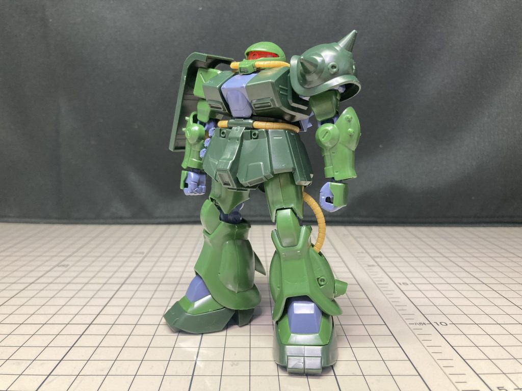 素組み元からプロポーションに関しては評価の良いキットただし、可動域は時代相応