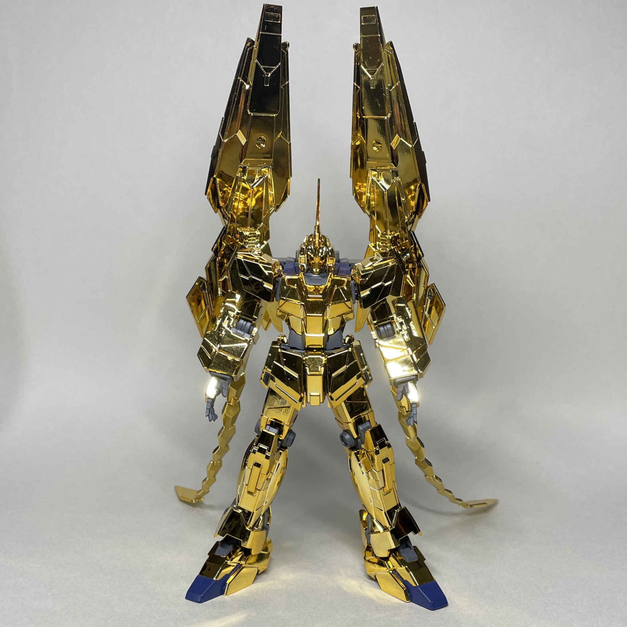 1/144 HGUC227 ユニコーンガンダム3号機フェネクス ユニコーンモード