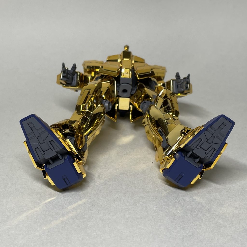 下から 今後、合わせ目があまり気にならないメッキキットを作る際は、今回の方法でメッキを生かして製作したいと思います。