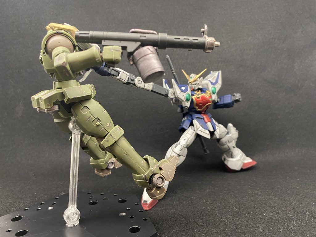 とどめのドラゴンハング!可動域が広いのでポーズが決まりますね~