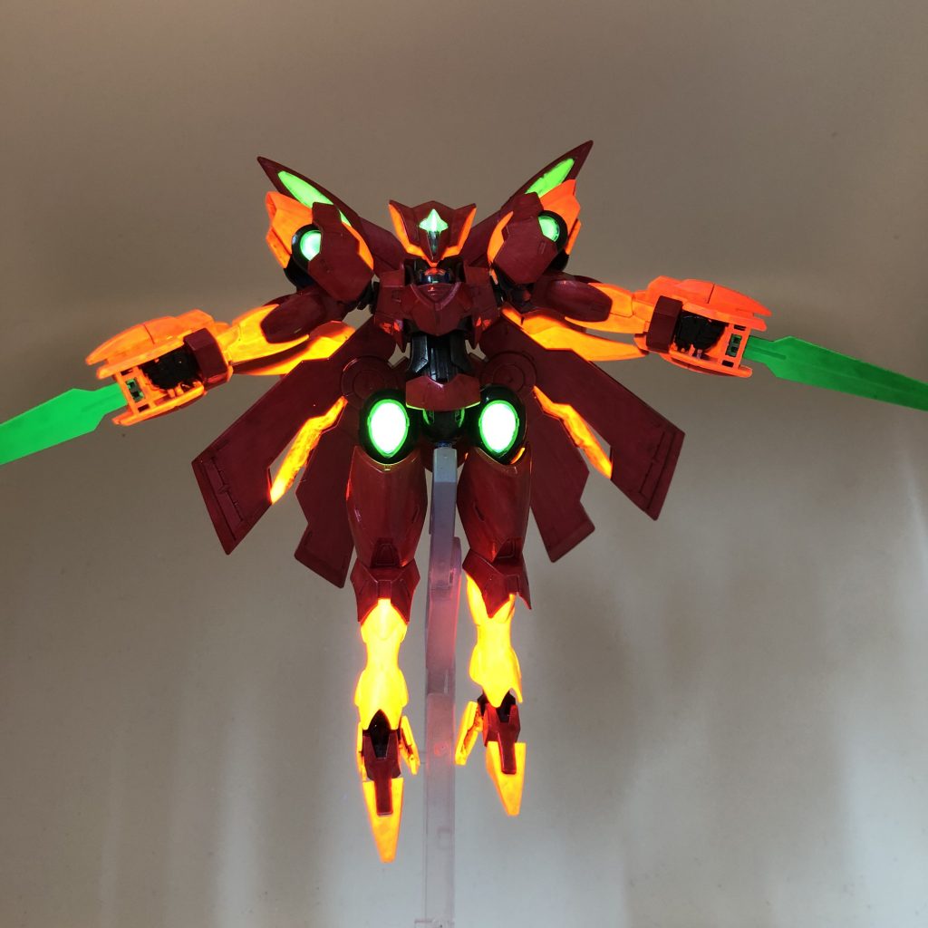 いわゆる本気を出したというやつですね。作中ではピンチになったので、忍者フォームから、魔法使いフォームに変形(変身:というか元に戻っただけ)したことになっています。が、本気モードの方の挿絵等は記憶にないので、気分の問題ということで…