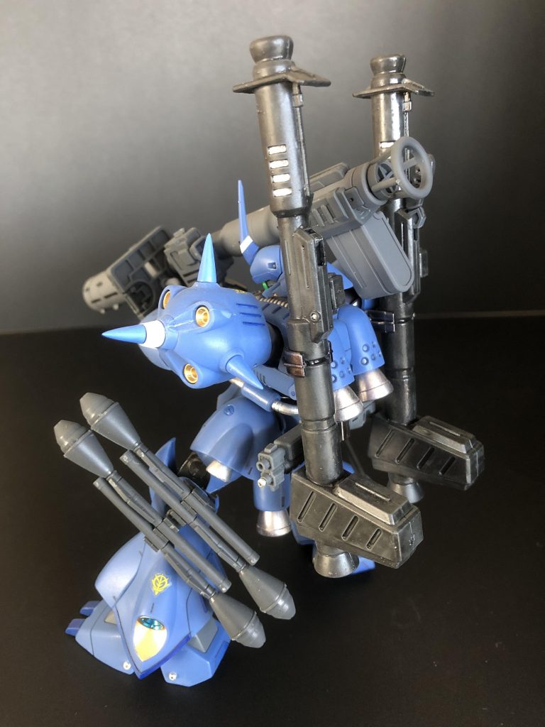 後ろ姿が凄い事に。。