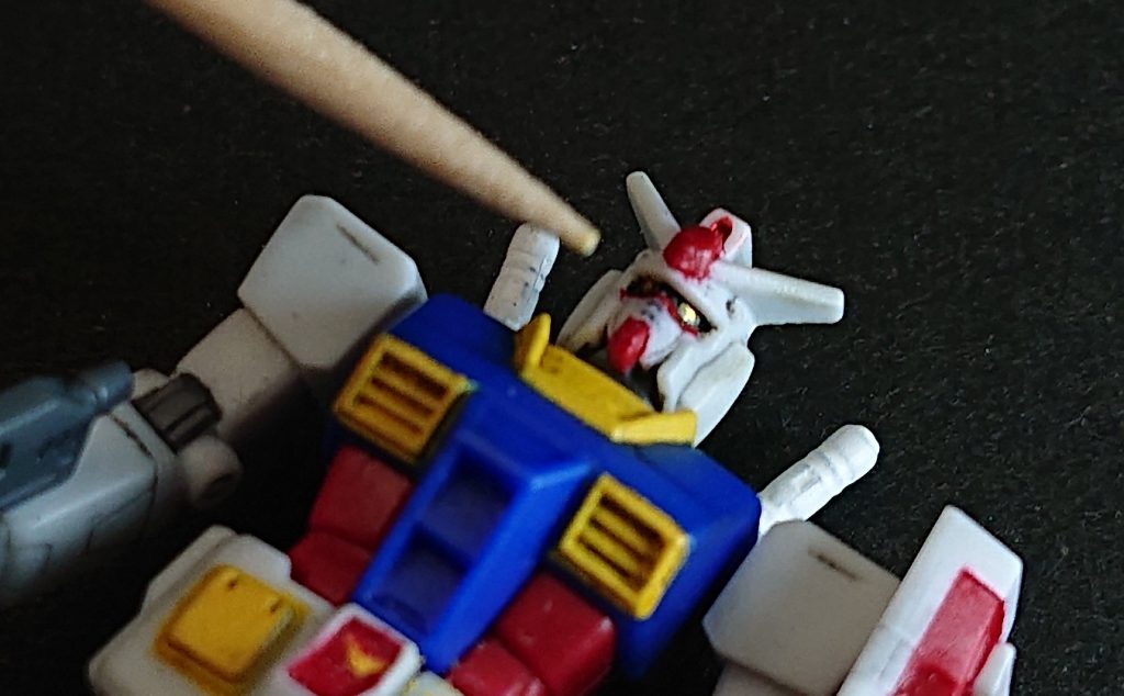 ツインアイもしっかり塗り分けました。