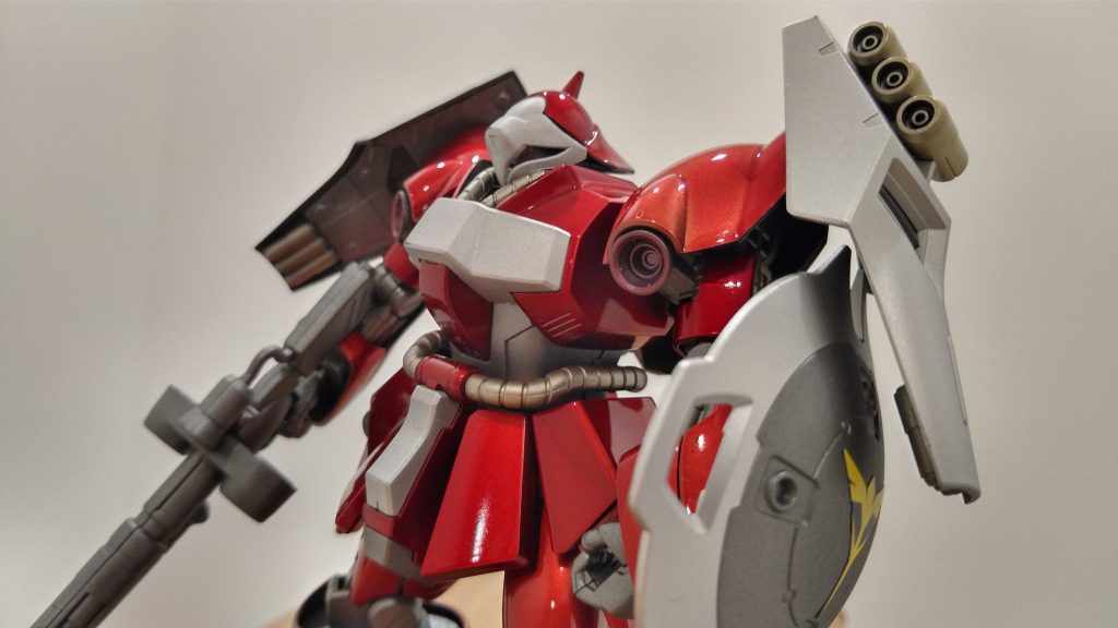 赤色のキャンディ塗装以外はつや消しでコントラストを強調