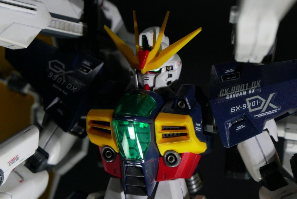 月からのマイクロウェーブをエネルギーにブッ放す元祖髭ガンダムDX!!–2枚目/制作者:suteteko76