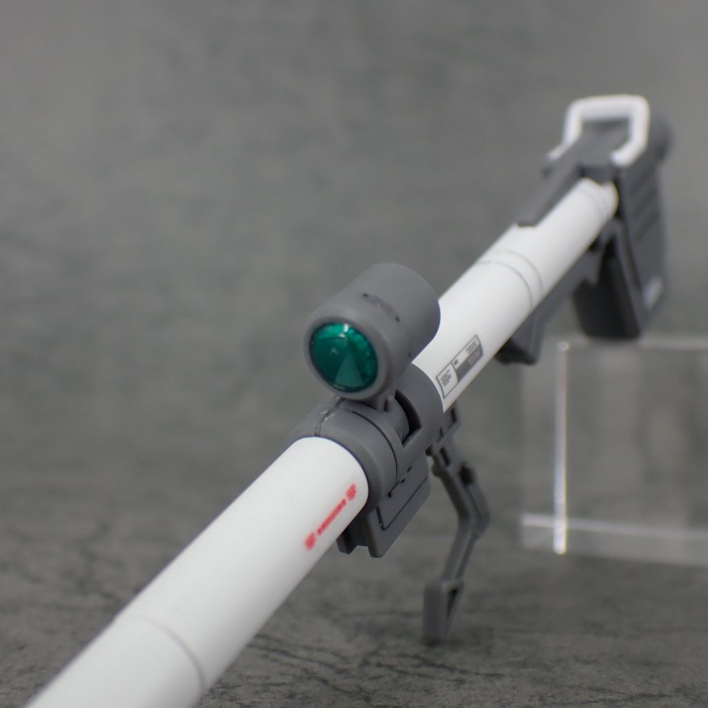 スコープには下地塗装してUVレジンを使用しました