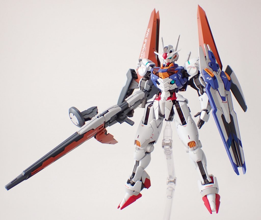 テルティウムアームズはエアリアル本体の背中にある3mm穴に取り付けられるよう、軸を設置。その他はキットのままです。カラーのオレンジはアルドノアのスレイプニールのような感じの色にしました。