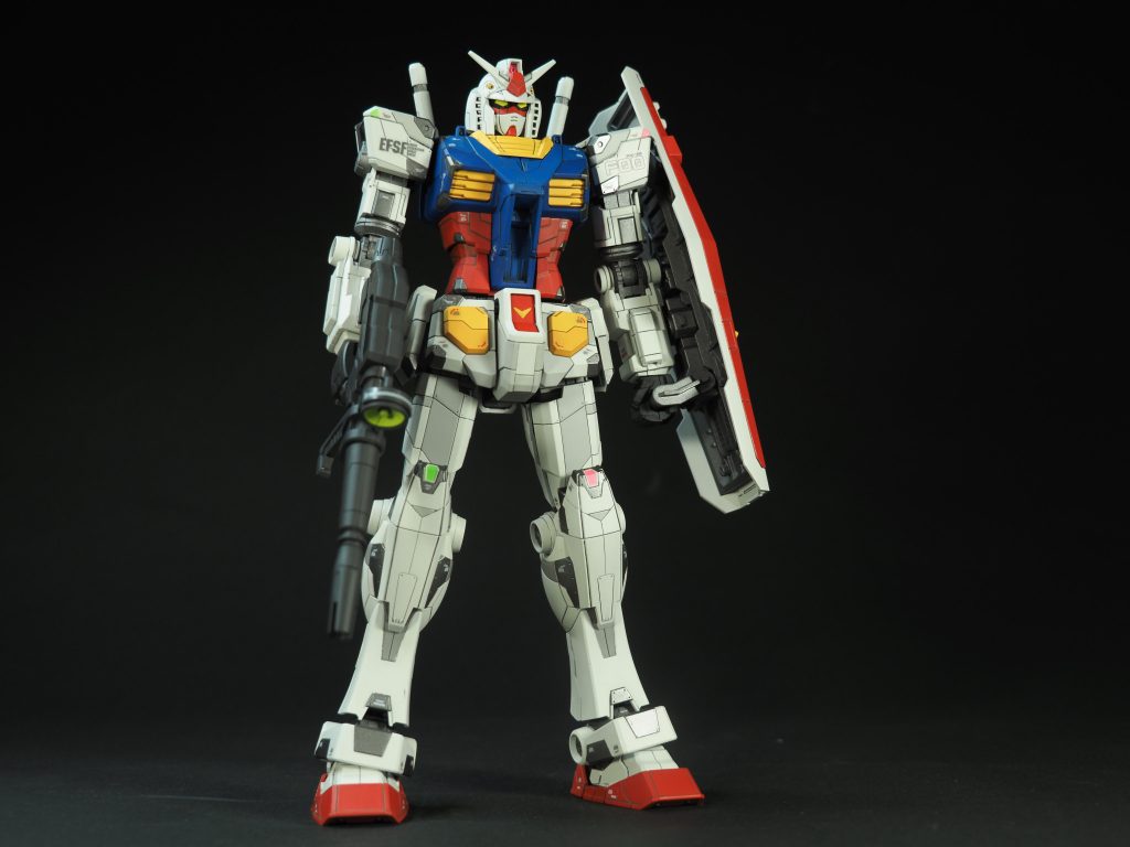 1/100のせいなのか、あおり気味に撮影すると、顎が隠れてしまいます。