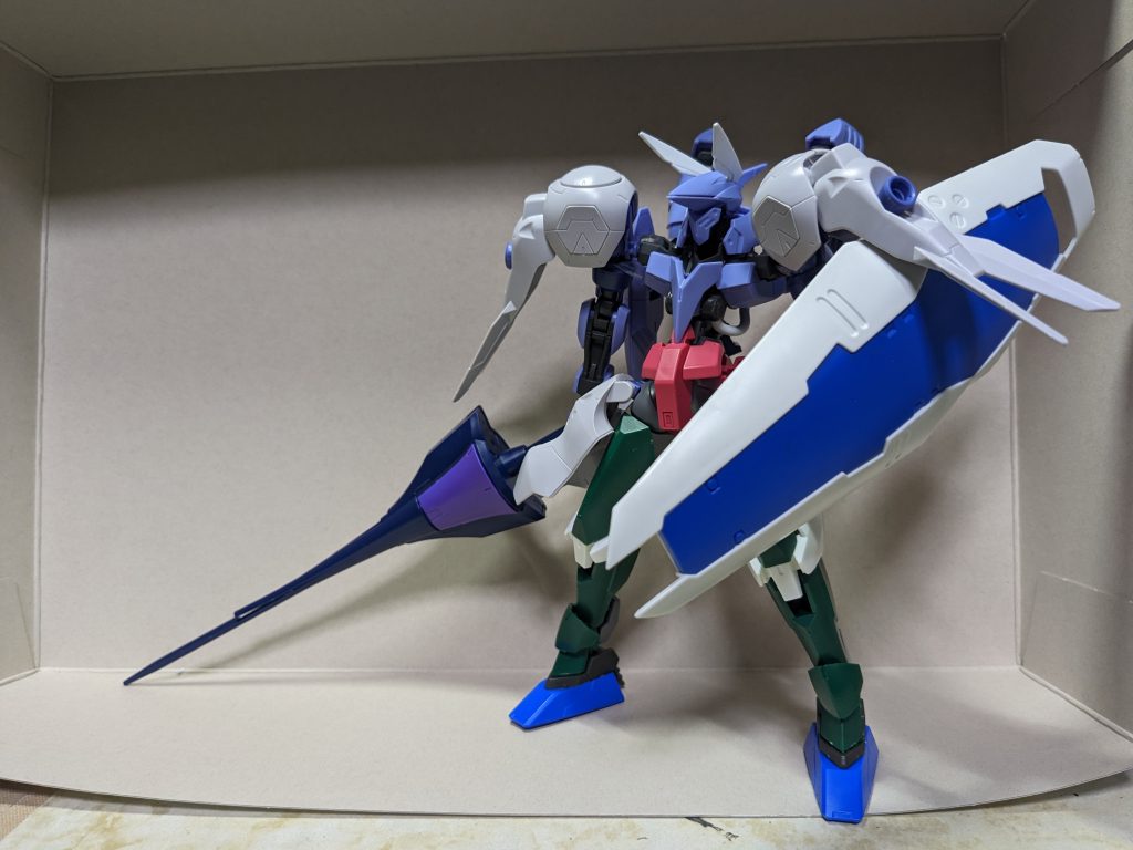 製作途中。キマリス、流星号、レギンレイズを組み合わせています。盾はジャンクのGP04。ランナーとポリキャップで固定。