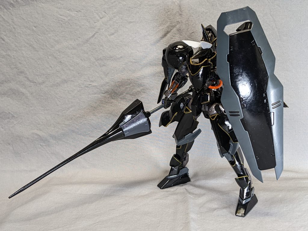 名前のバスカヴィルはイギリスの伝承、黒犬の怪物から。