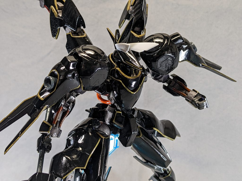 ヘルムヴィーゲ・リンカーとは別系統のゴツみを出してみました。サムスピのシャルロットなイメージです。