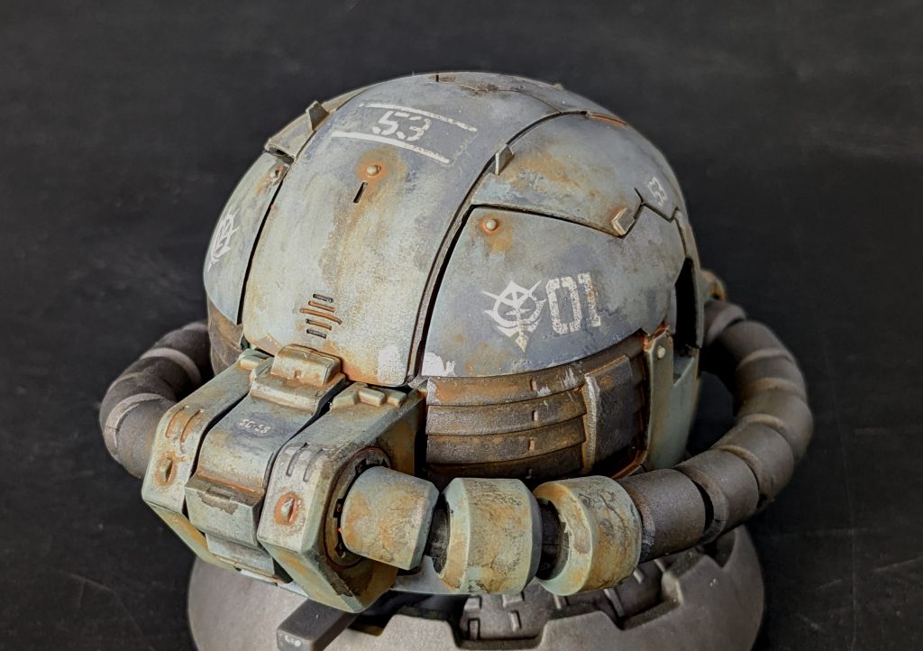 適当にガンダムデカールも追加