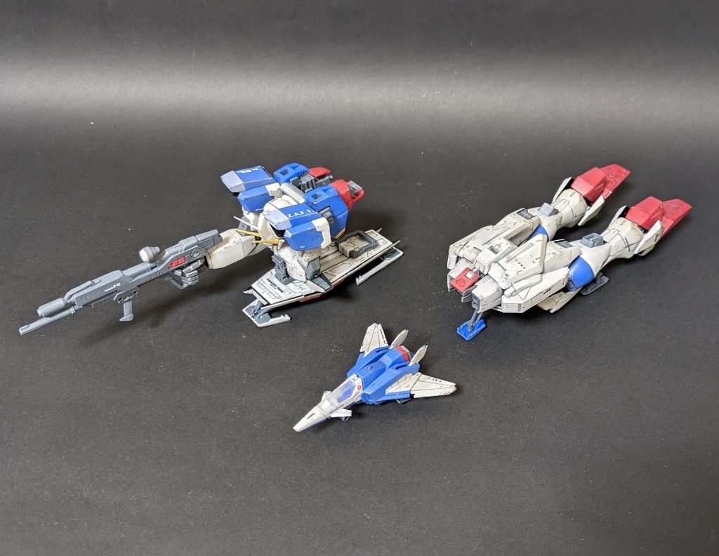 上半身と下半身は重力下では飛べる気がしないですね。