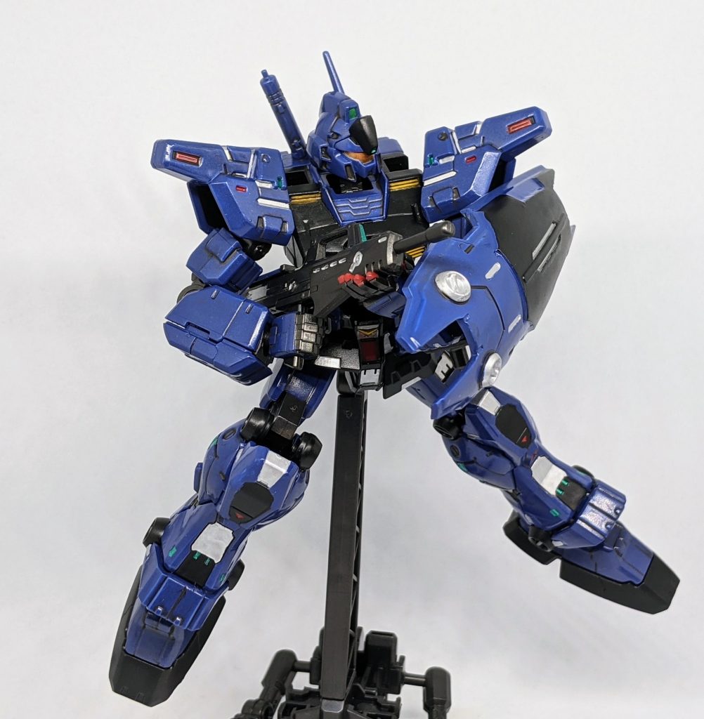 可動域などにも手は加えてないのでそのまま、当初から受け継がれてる可動域は下手なHGシリーズよりも動いてくれるので素晴らしいと思います。