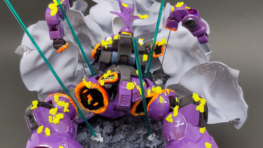 プラチップで火花をイメージしました