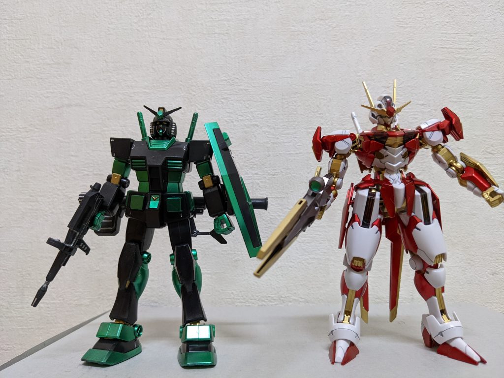 初代とニューカマーどっちも好き勝手塗装ですが😅エアリアル、もちろんカッコ良いですが、初代見ると何か和みますね😉