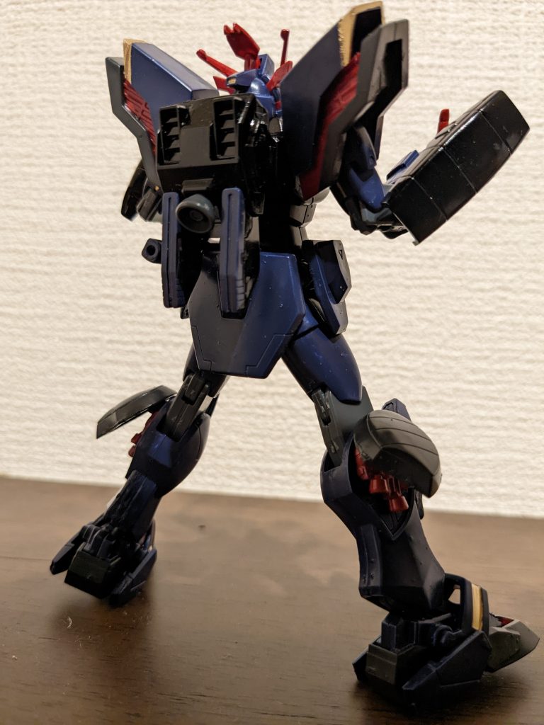 バックショット。敵用の黒いガンダム、やっぱり好きですわ～。