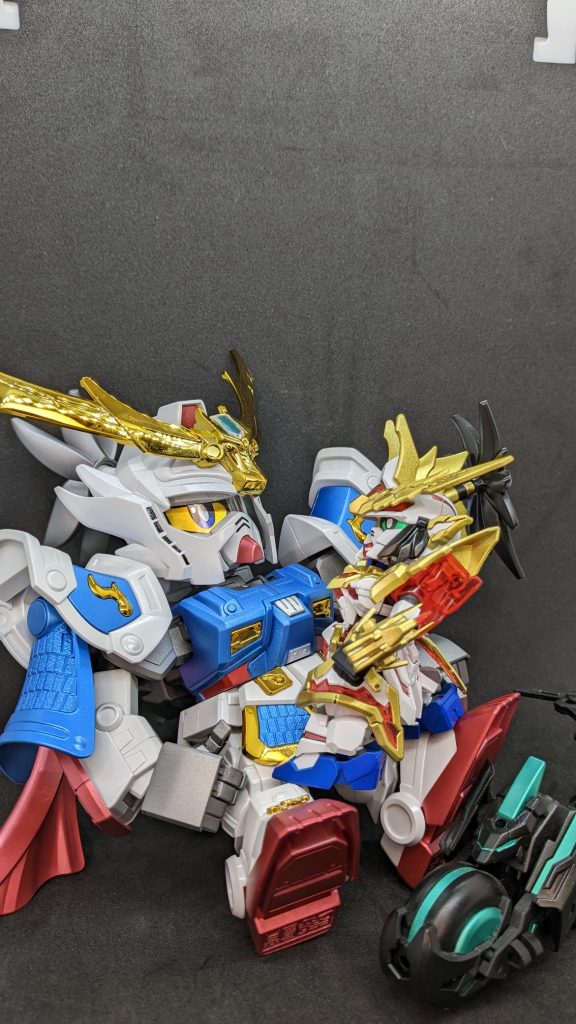 おまけ　　　　　　　　　　　　　　　　　　　　　　　　　　　劉備ユニコーン「あなたのお名前なんてぇーの？」　　　　　　　劉備ガンダム「りゅ・・・・う・・・・・びーーーーー！」　　　一緒だった・・・。最後までご覧いただき、ありがとうございましたー！以下、制作工程の一部だけです。興味のある方はどうぞ！