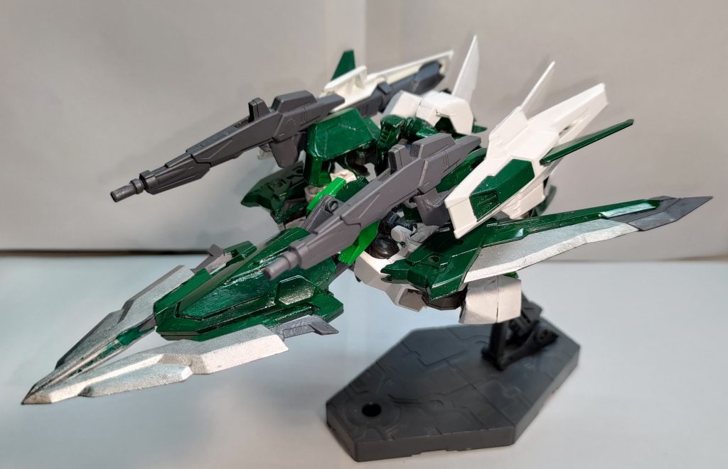 各部位の干渉を考慮して、巡航形態時を一新した形になります。その結果、前作よりもよりすっきりとしたシルエットになっていると感じております。また、ブレイドを主翼としたことでより航空機に近くなっていると感じてもらえると幸いです。