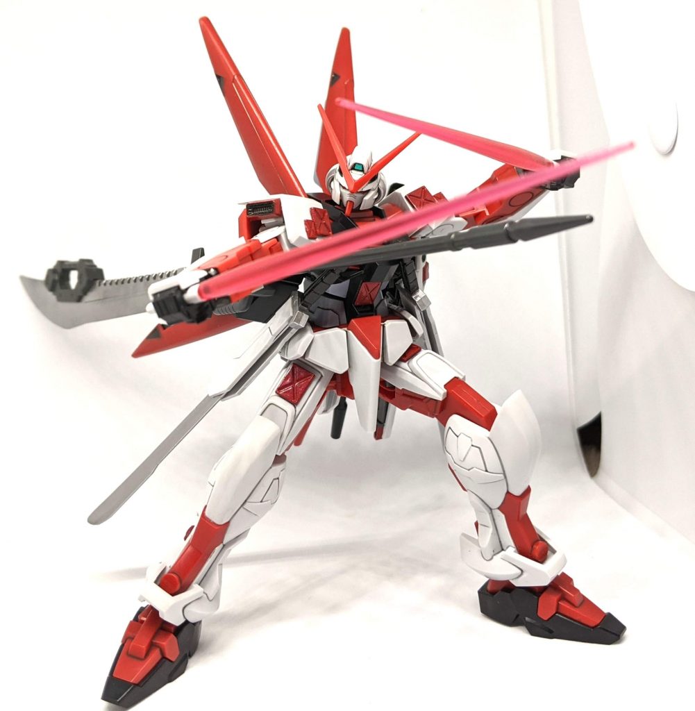 「M1アストレイ元々の武装は全て使用可能、ただしエネルギー消耗が激しい機体ゆえ、ビーム兵器の運用は控える必要がある。」