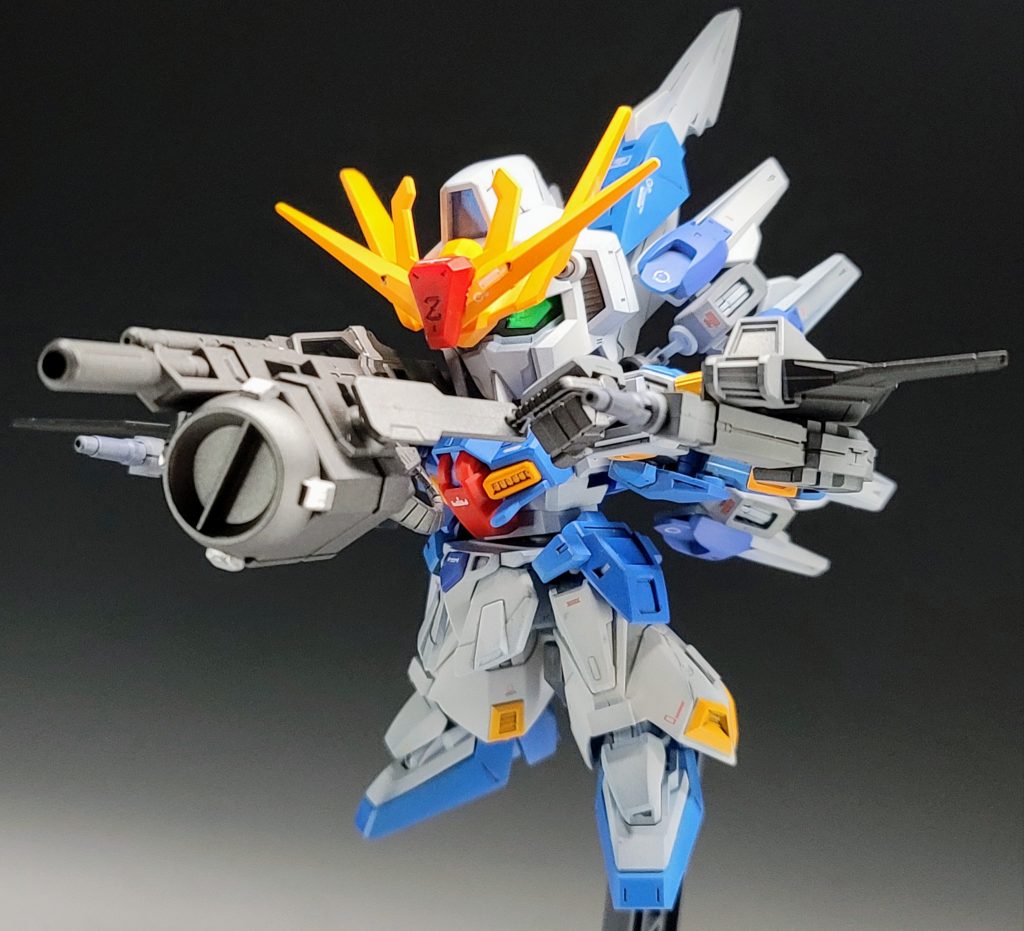 Iフィールドランチャー構え。ハイパーメガランチャーより短いので画角に収めるのが楽という利点が笑また所々に30MMのパーツが使われています。ミリタリーっぽい情報量を手軽に出せるので重宝しています。