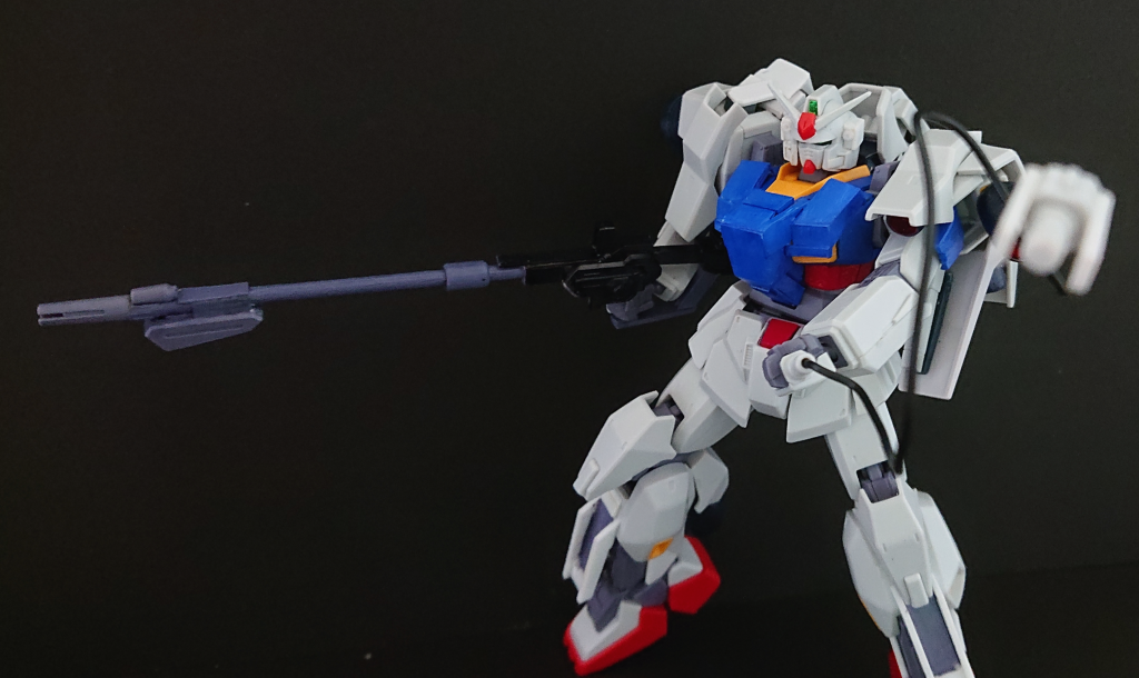 本機の火力を補うため、ガブスレイなどに装備されていたフェダーインライフルを参考に本機専用として開発されたライフルが用意された またこの際、ハンブラビに装備されていたウミヘビを参考に本機専用に調整されたウミヘビが装備されることが多い