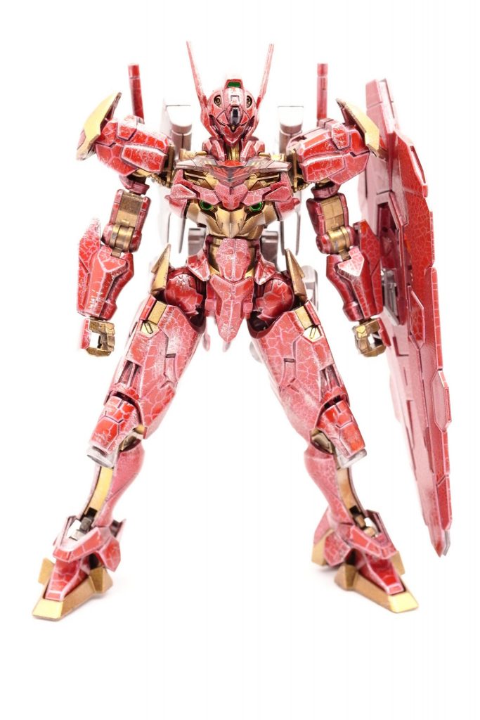 でもちょっと待ってください。…わりとサマになってませんか?サノスと戦ってる感じ出てますよね!どう?!俺は良いと思うけど!?ひび割れに合わせてシルバーのドライブラシでとかでエッジを擦って満身創痍感を出しています。