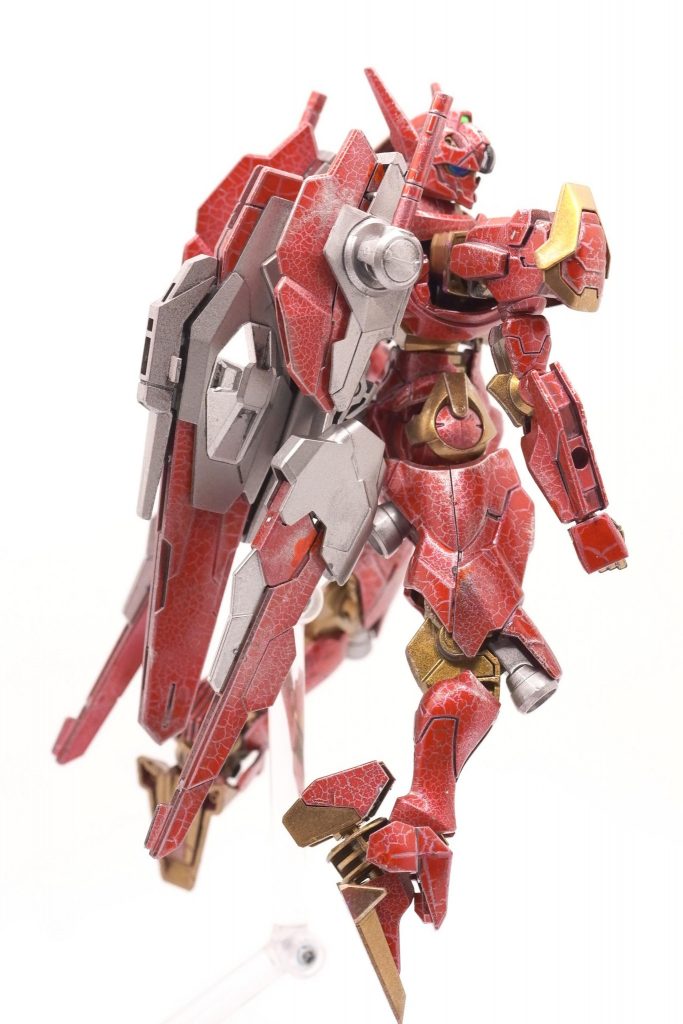 あ、ちなみにゴールドの部分はファレホのゴールドで塗ってます。キレイに発色して良かったです。