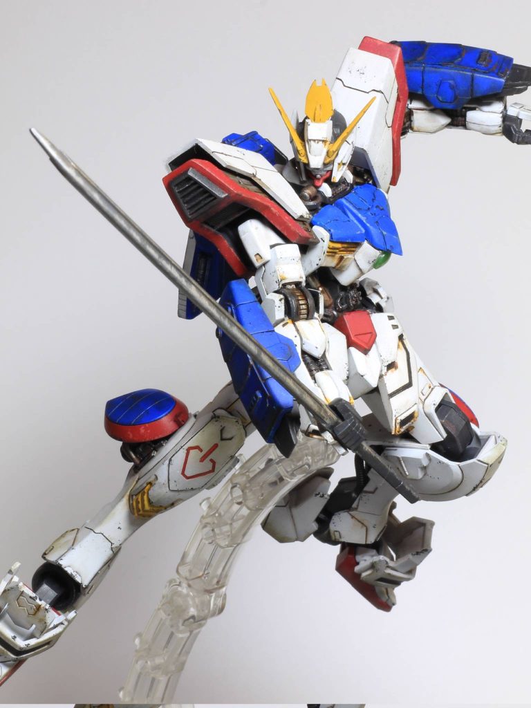 【武装その1】鉄血の世界は物理万歳な世界観だと考え、ビーム装備はオミットし、徒手空拳+斬撃で戦う戦闘スタイルで武装を用意しました。