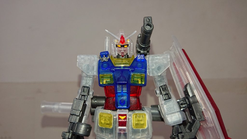 クリアカラーの上に車塗装用のパール、トップコートはツヤ有りを吹いたらどんな感じ？という試験的な意味合いで製作しました。