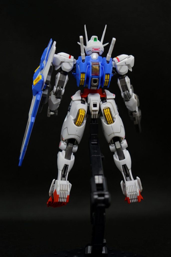 後ろから。本当は足裏とかも説明書通りに塗り分けたかったのですが、塗料が足りず!買いだめしとかないといけませんね。