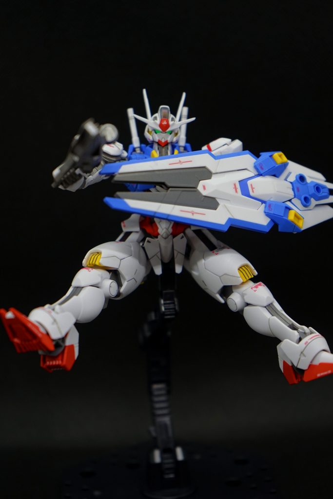 射撃体勢!そこそこシールでの色分け箇所がありましたが、綺麗に貼れば全く気になりませんでした!