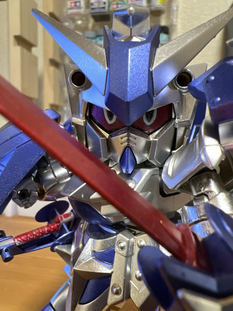 目が困った、、、ので、付属のシールにマスキングテープを貼ってとりあえず下書きしてみてペタっと貼って色塗ってみたら意外によかった笑笑