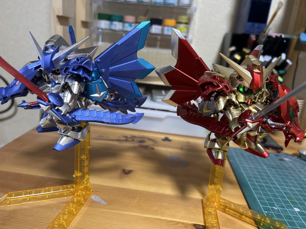 たまたま従兄弟からスペリオルドラゴンを貰えたのと1月(だったはず)に新しいスペリオルドラゴンが出るようで、、色違いのも出るようなので急いで作ってみましたご覧いただきありがとうございます V2アサルトバスター作らなきゃ、、、