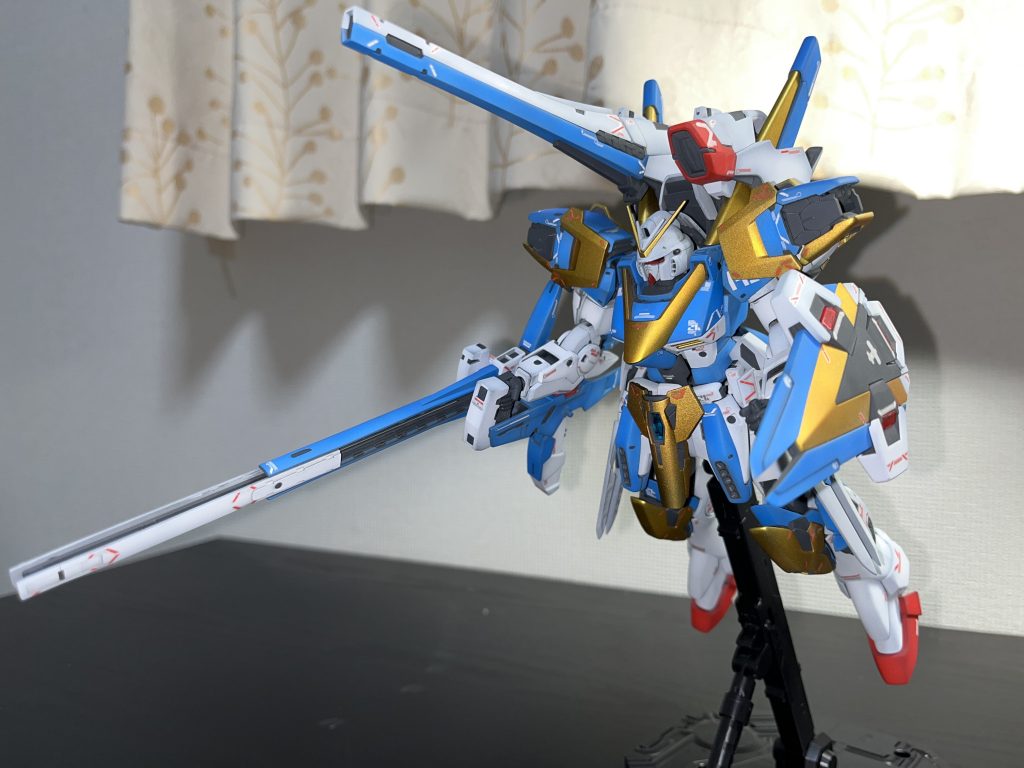 アクションベースに付けると、撮影ブースに入り切らずいつも通りの写真に…… 