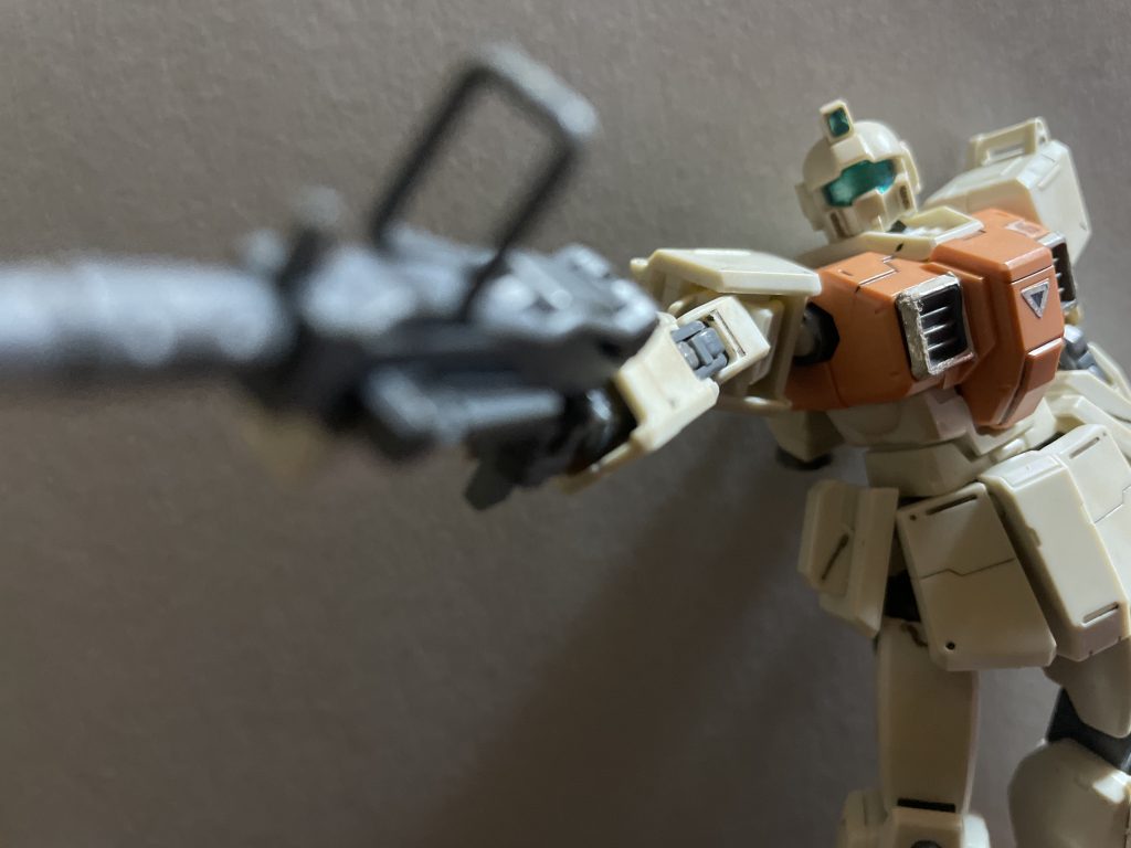 ついでにポージングも練習。洋画でこんな感じに銃向けるってイメージで作成。