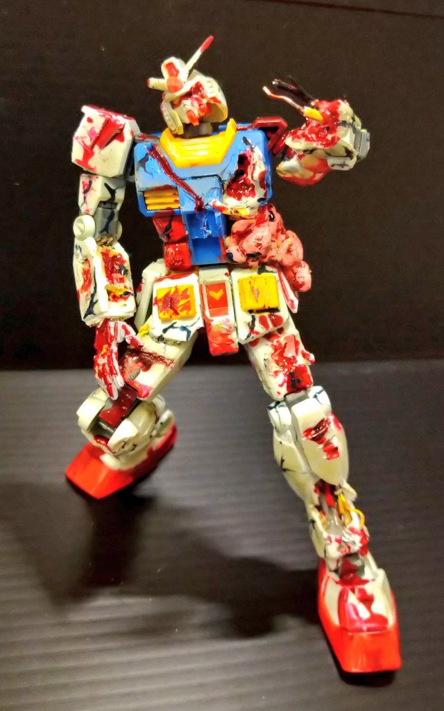 ポーズ2左脇腹にはパテで内臓感追加(笑)