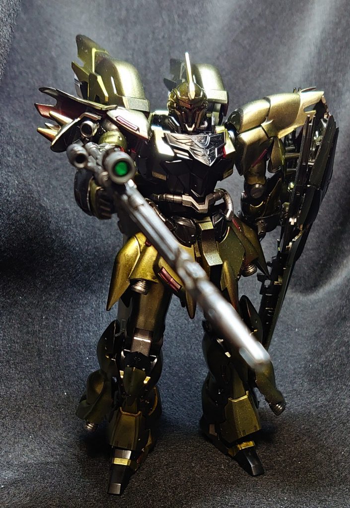 まだ赤で色をいれる前になっています