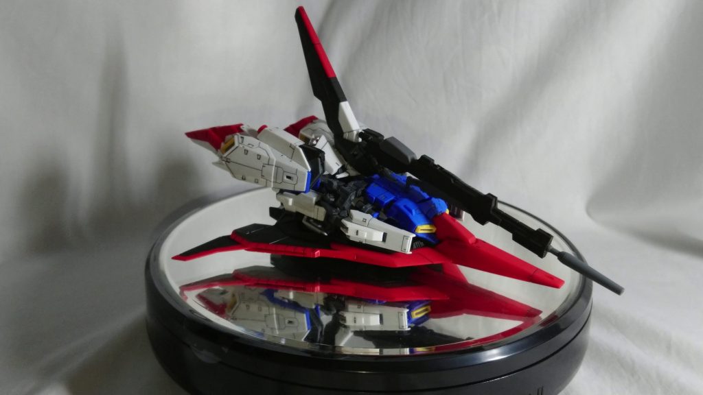 RG Zガンダム 素組スミ入れ–5枚目/制作者：たーぼたーぼ