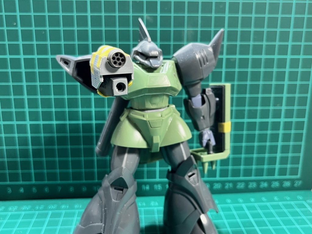 腕のロケットランチャー。プラ板とプラパイプ、コトブキヤのパーツで作りました。