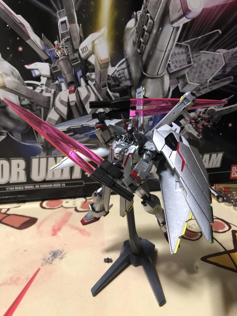 バタフライバスター2丁装備！ビームパーツが大きくて少し機体の大きさと合わないかも？