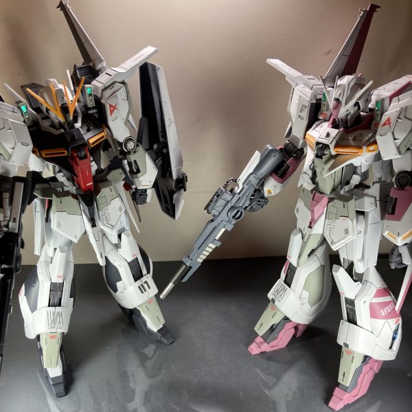 2つのアムロ専用機