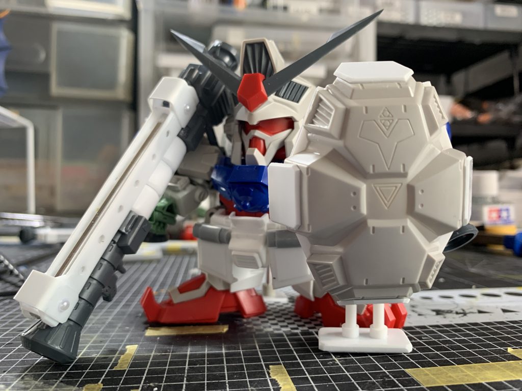 全体のバランスを見てる状態。元キットの出来の良さが伺えます。